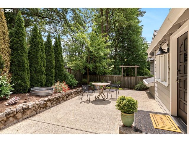 15939 TWIN FIR Rd, Lake Oswego, OR 97035