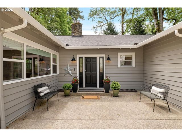 15939 TWIN FIR Rd, Lake Oswego, OR 97035