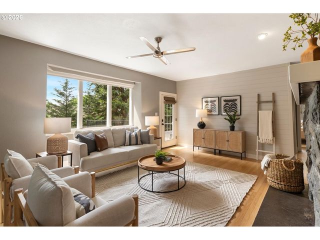 15939 TWIN FIR Rd, Lake Oswego, OR 97035