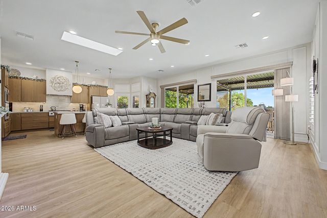 16131 W SENTINEL Drive, Sun City West, AZ 85375