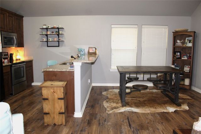 1736 Sully Court, Stephenville, TX 76401