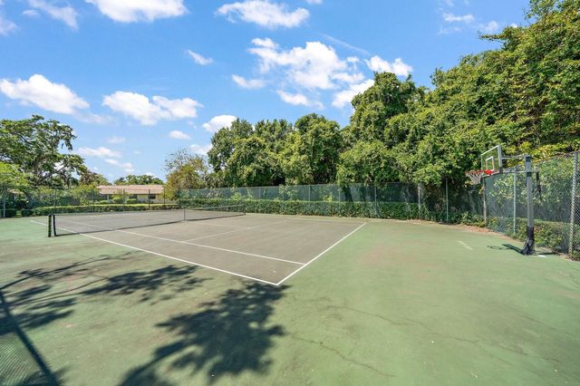 2926 STAR APPLE COURT, Palm Harbor, FL 34684