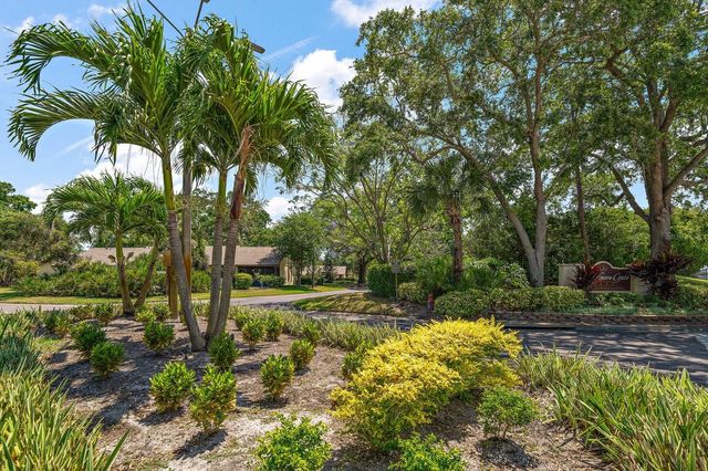 2926 STAR APPLE COURT, Palm Harbor, FL 34684