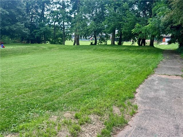 210 Phillips st, Marietta, OH 45750