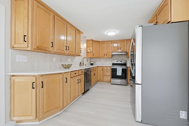 6 Almond Dr, Randolph, MA 02368
