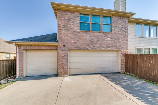 4328 Oak Bluff Lane, Sachse, TX 75048
