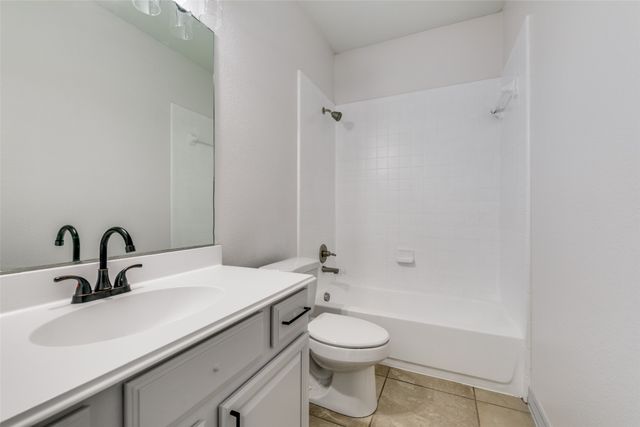 4328 Oak Bluff Lane, Sachse, TX 75048