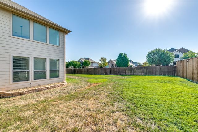 4328 Oak Bluff Lane, Sachse, TX 75048