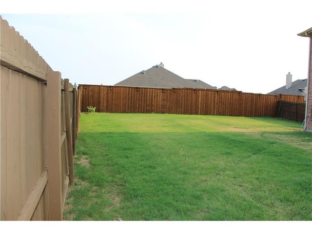 4328 Oak Bluff Lane, Sachse, TX 75048