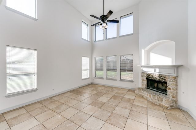 4328 Oak Bluff Lane, Sachse, TX 75048