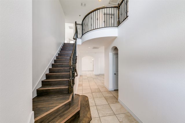 4328 Oak Bluff Lane, Sachse, TX 75048