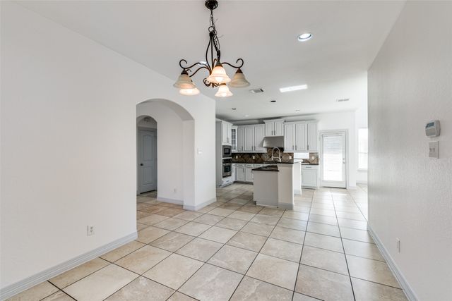 4328 Oak Bluff Lane, Sachse, TX 75048