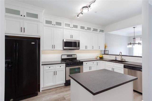 414 Lantern Lane, Woodstock, GA 30188