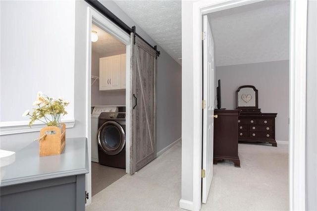 414 Lantern Lane, Woodstock, GA 30188