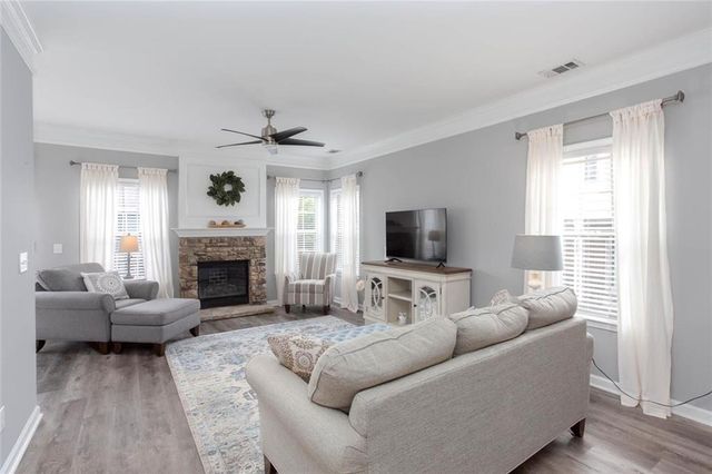 414 Lantern Lane, Woodstock, GA 30188