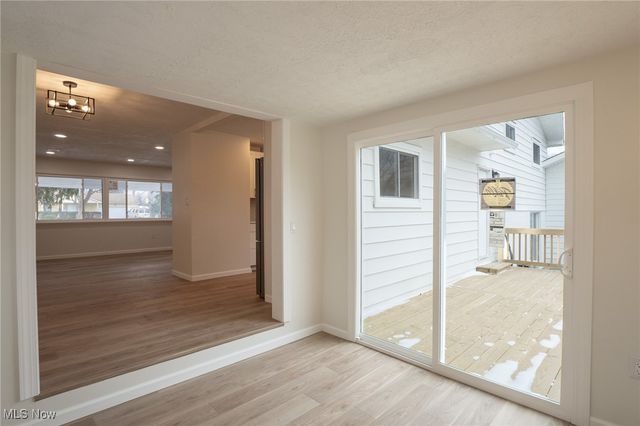 3929 Lor Ron Street, Kent, OH 44240