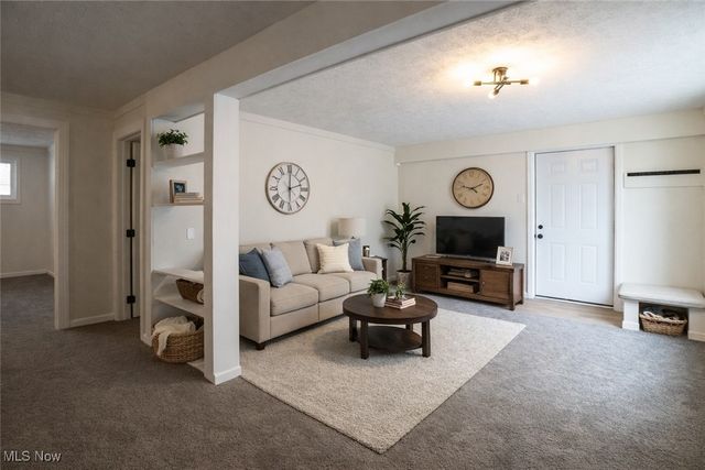 3929 Lor Ron Street, Kent, OH 44240