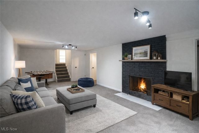 3929 Lor Ron Street, Kent, OH 44240