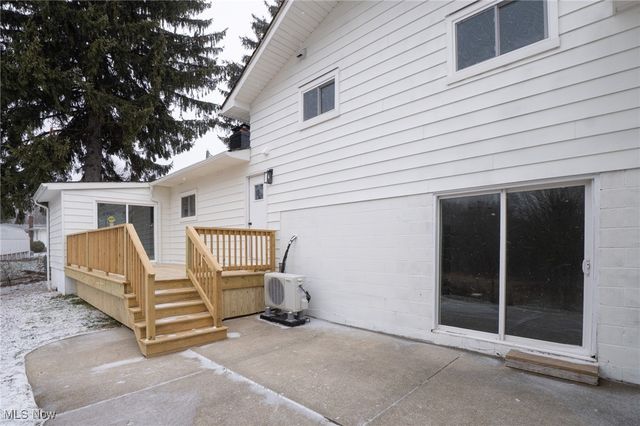 3929 Lor Ron Street, Kent, OH 44240