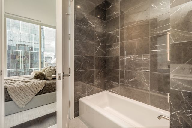 160 2nd Ave S Apt 1904, Nashville, TN 37201