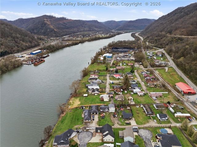 3025 Michael Avenue, Belle, WV 25015