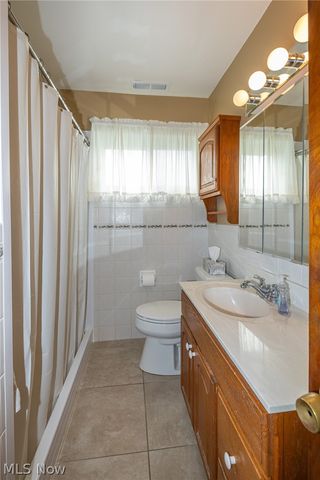 9913 Manorford Drive, Parma Heights, OH 44130