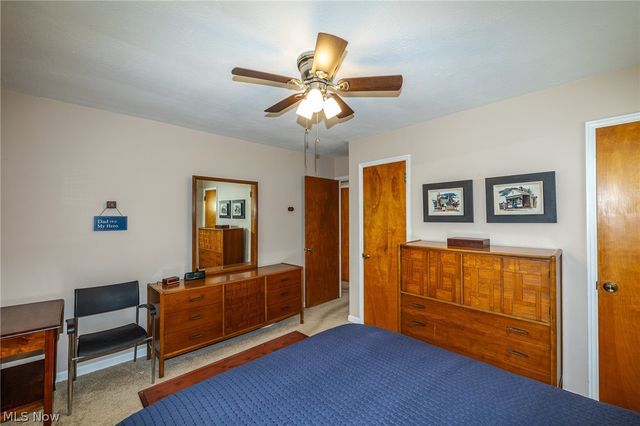 9913 Manorford Drive, Parma Heights, OH 44130