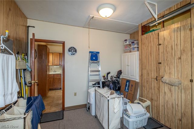 9913 Manorford Drive, Parma Heights, OH 44130