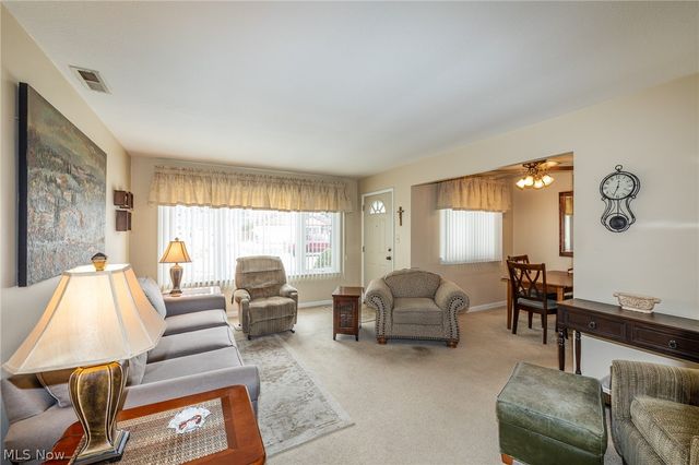 9913 Manorford Drive, Parma Heights, OH 44130