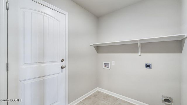 152 Cottage Cove Drive, Maurice, LA 70555