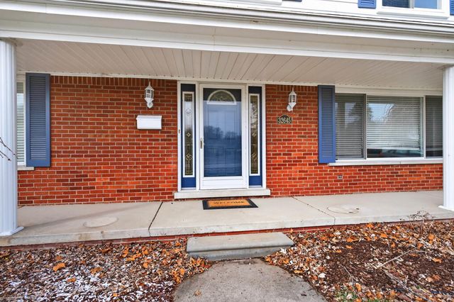 32645 Northampton Drive, Warren, MI 48093