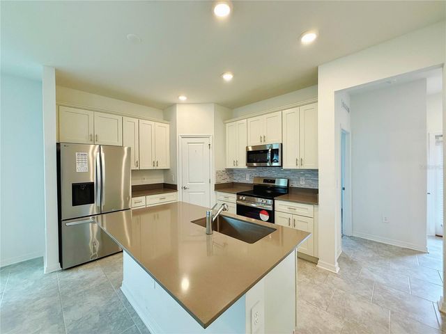 4149 PINO STREET, Apopka, FL 32712