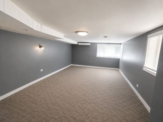 6647 N Lawndale Avenue, Lincolnwood, IL 60712