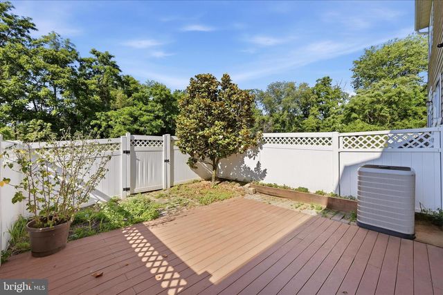 31 RIPARIAN LN, Ranson, WV 25438