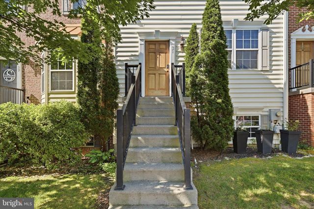 31 RIPARIAN LN, Ranson, WV 25438