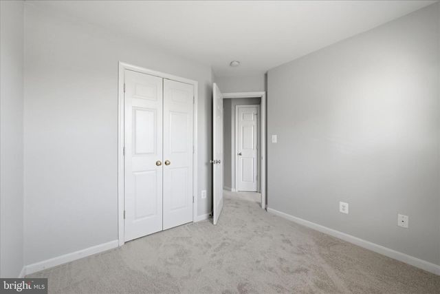 31 RIPARIAN LN, Ranson, WV 25438