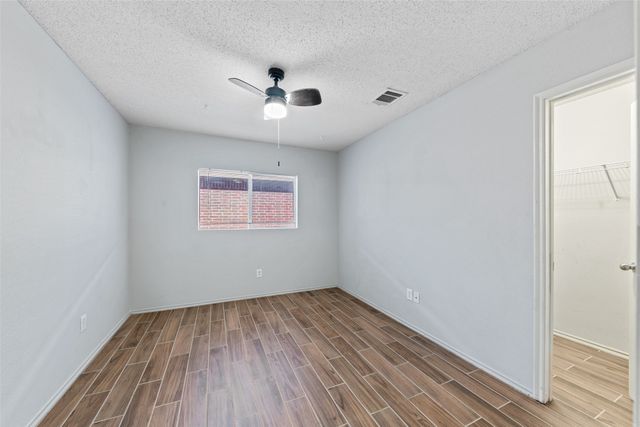 4921 Thorn Hollow Drive, Fort Worth, TX 76244