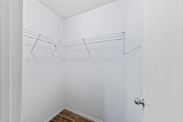 4921 Thorn Hollow Drive, Fort Worth, TX 76244