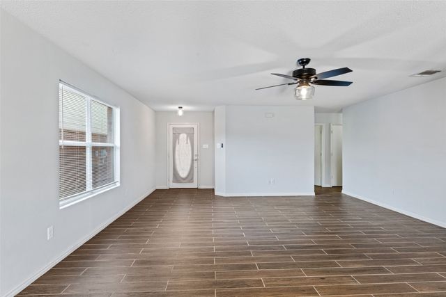 4921 Thorn Hollow Drive, Fort Worth, TX 76244