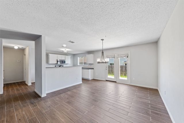4921 Thorn Hollow Drive, Fort Worth, TX 76244