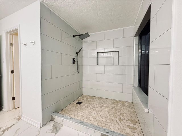 9315 Beringwood Drive, Houston, TX 77083