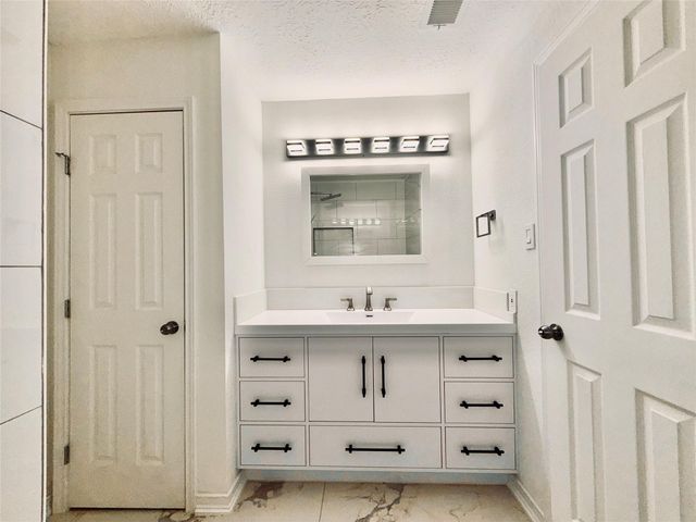 9315 Beringwood Drive, Houston, TX 77083