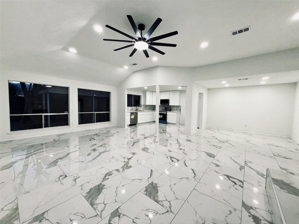 9315 Beringwood Drive, Houston, TX 77083