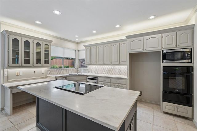 1724 Boomer Trail, Edmond, OK 73034