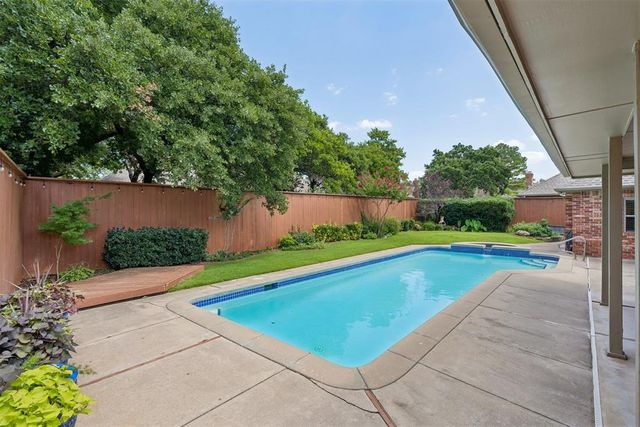1724 Boomer Trail, Edmond, OK 73034
