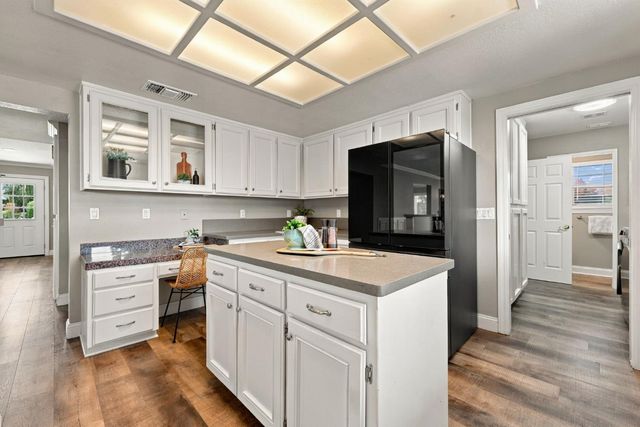 2600 Buckeye Ct, Rocklin, CA 95677