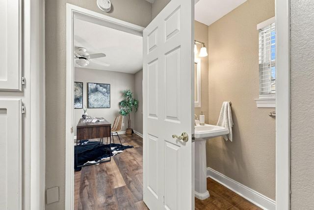 2600 Buckeye Ct, Rocklin, CA 95677