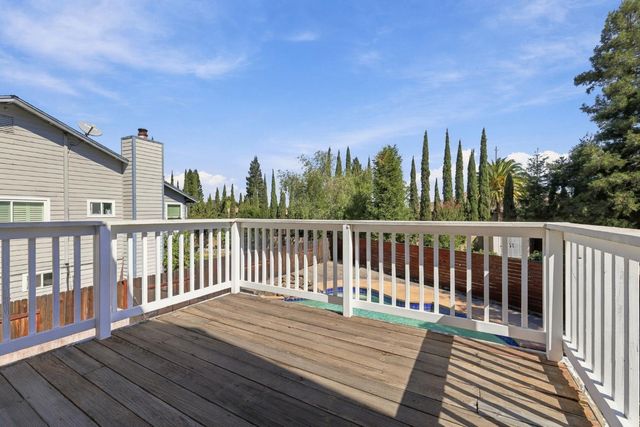 2600 Buckeye Ct, Rocklin, CA 95677