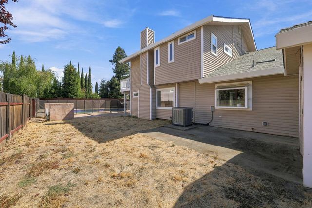 2600 Buckeye Ct, Rocklin, CA 95677