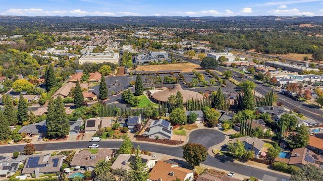 2600 Buckeye Ct, Rocklin, CA 95677